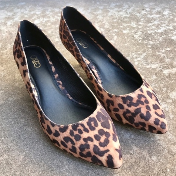 wide width leopard heels